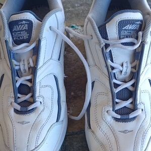 Avia Women's White and Navy Athletic Shoes 8